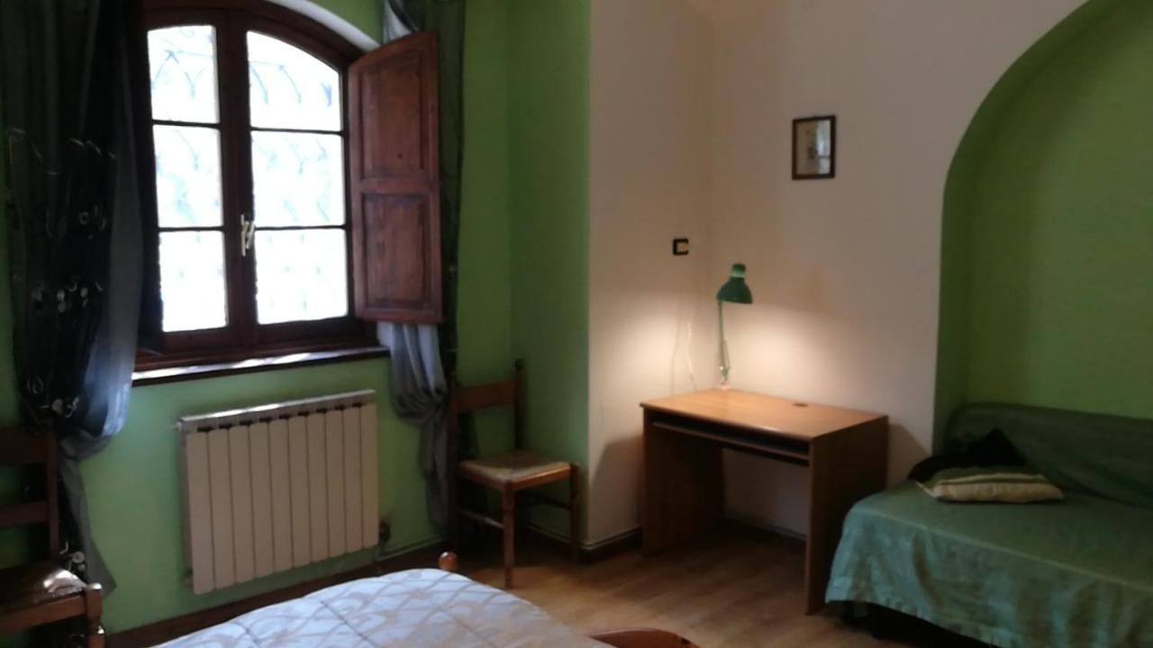 B&B De Thierry Santa Maria del Taro Δωμάτιο φωτογραφία